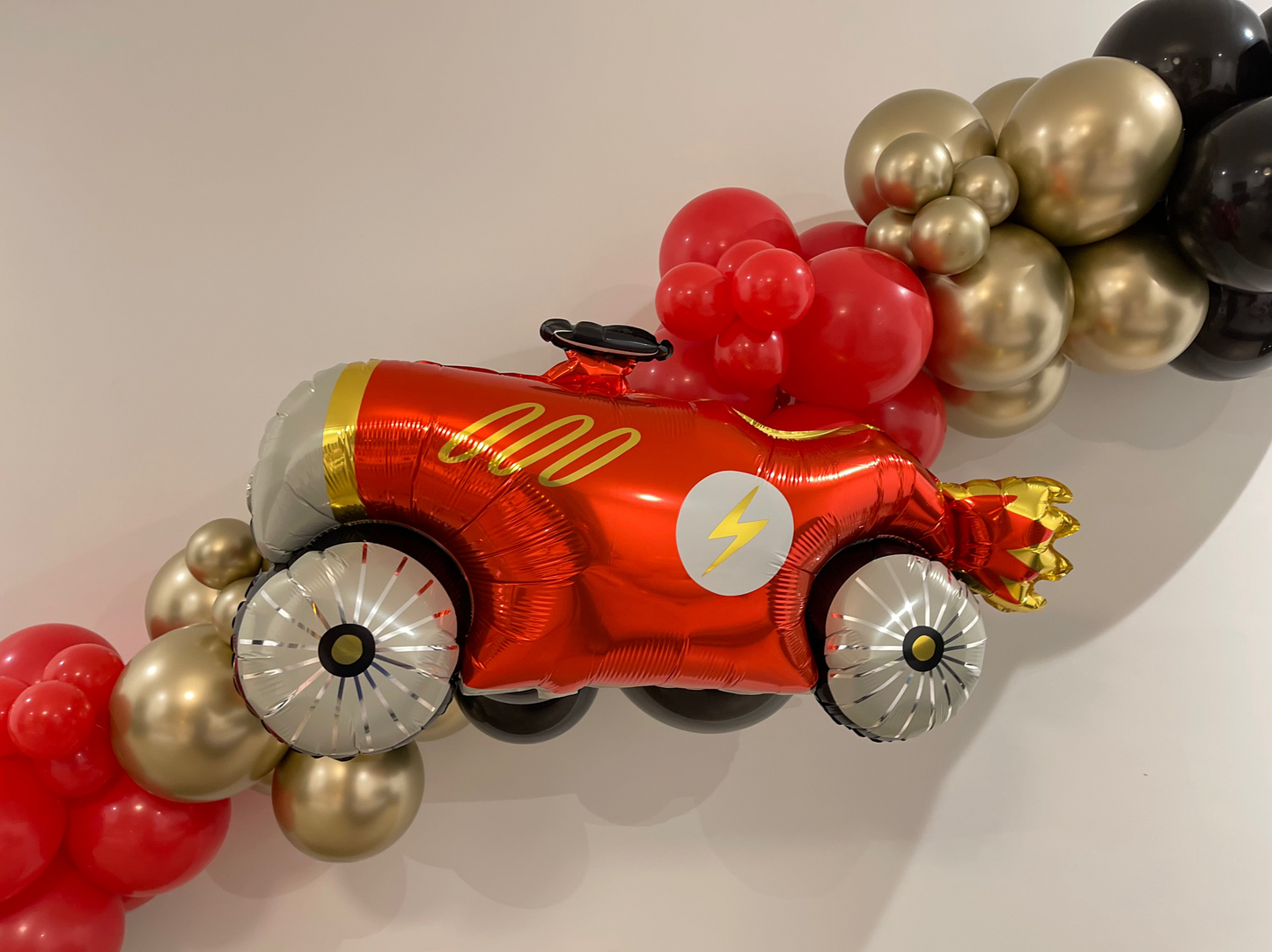 The Race Car DIY Balloon Kit