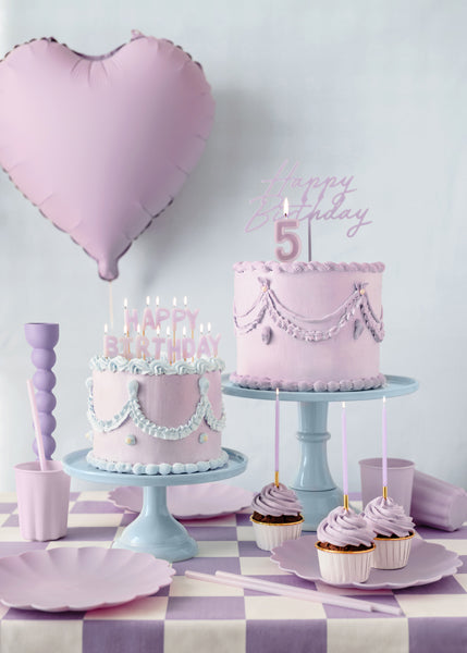 Décoration de gâteau d'anniversaire violet mat