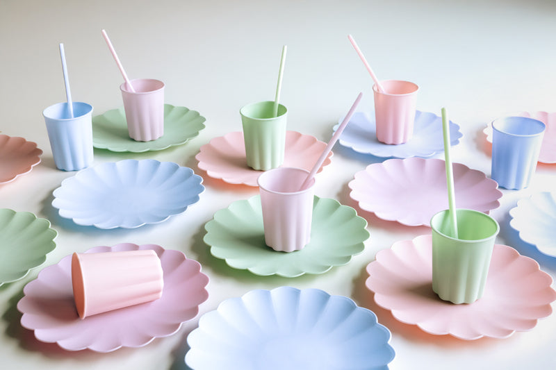Pailles réutilisables en plastique bleu clair pastel