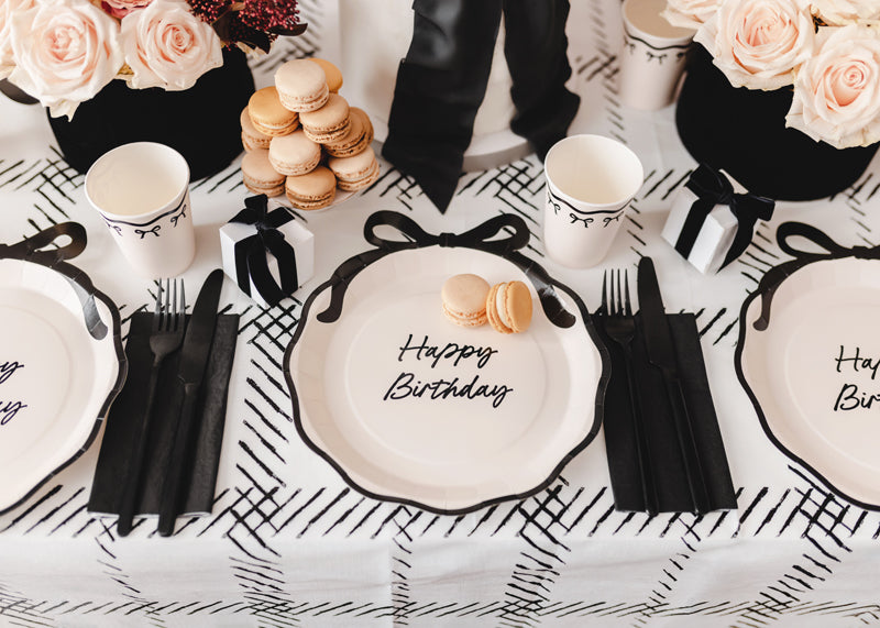 Paper plates Happy Birthday with bow