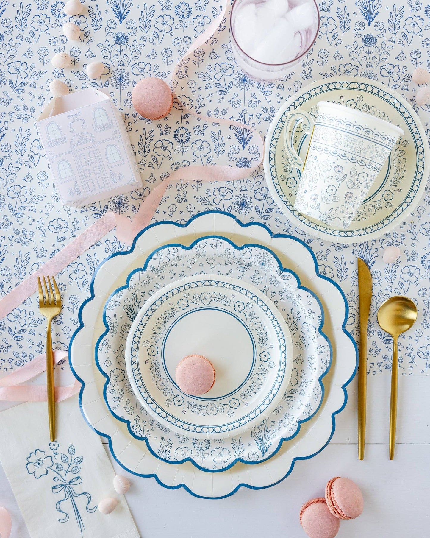 PEMBROKE FLORAL 7" PAPER DESSERT PLATE
