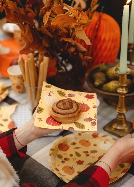 Napkins Pumpkins and acorns - orange