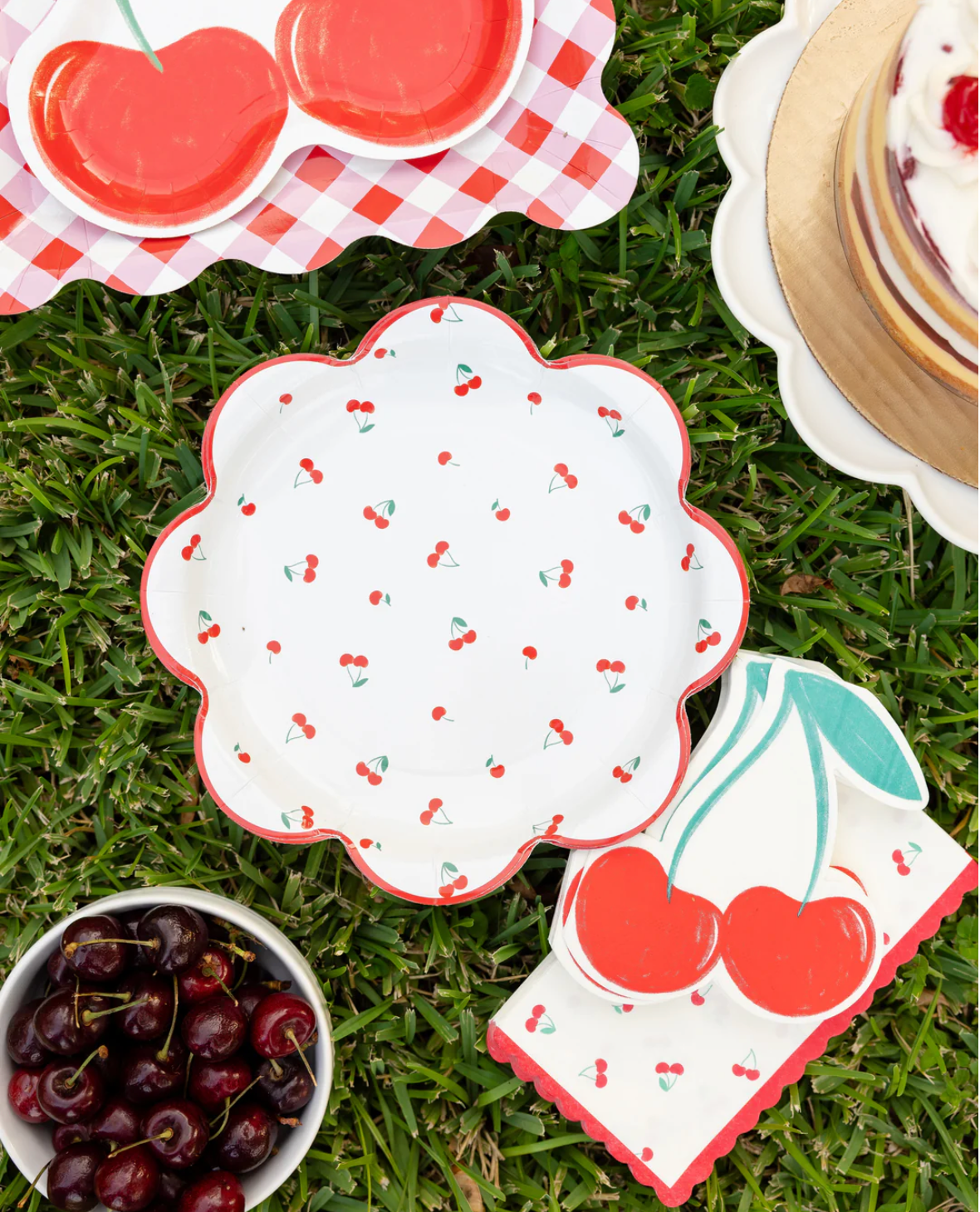 CHERRIES SCATTERED PLATE