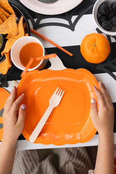 Paper plates Pumpkin - orange