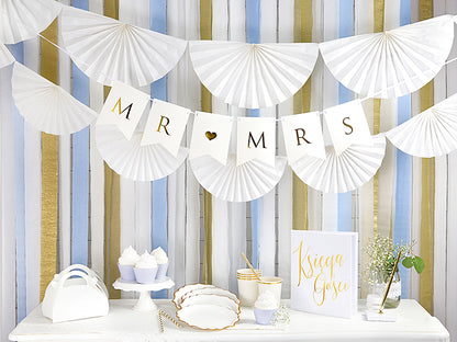White & Gold Paper Plates